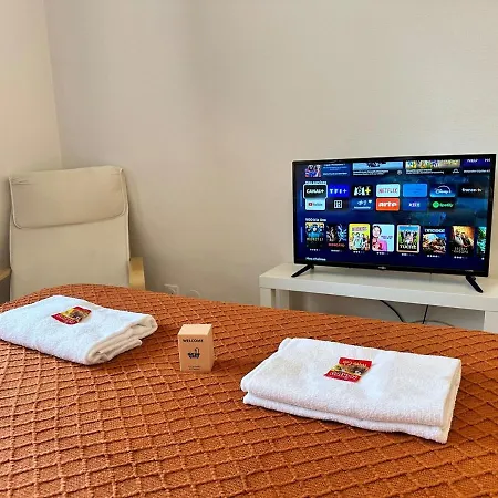 M Lorry Frida Cosy Au Rdc Avec Balcon Proche