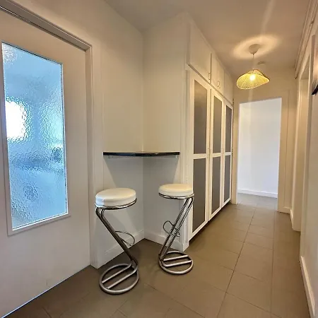 M Lorry Frida Cosy Au Rdc Avec Balcon Proche * Mety