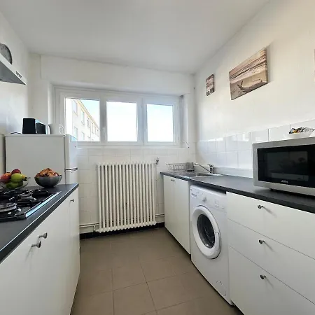 M Lorry Frida Cosy Au Rdc Avec Balcon Proche