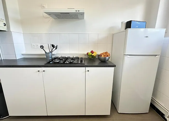 M Lorry Frida Cosy Au Rdc Avec Balcon Proche